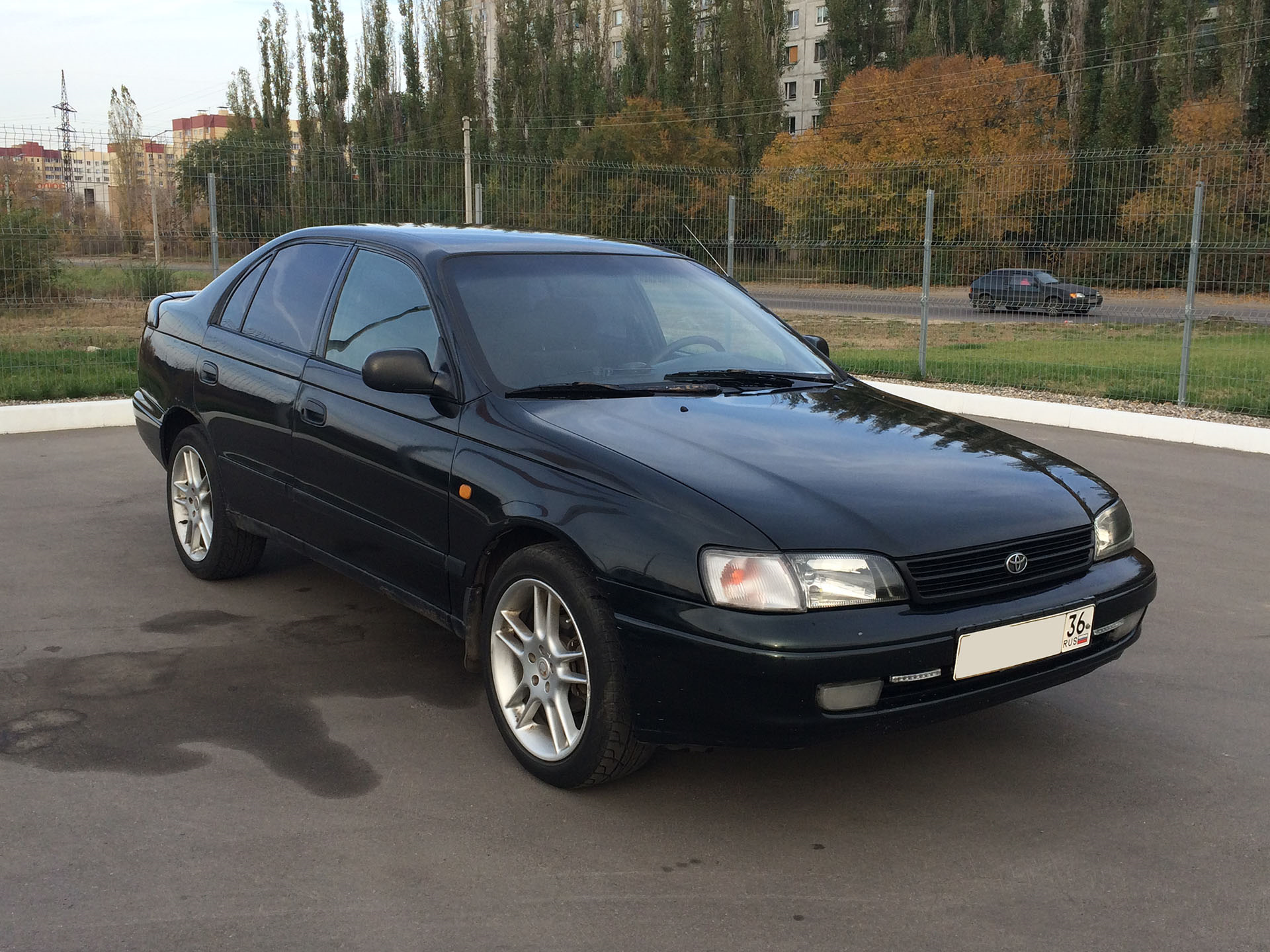 Toyota carina e фото