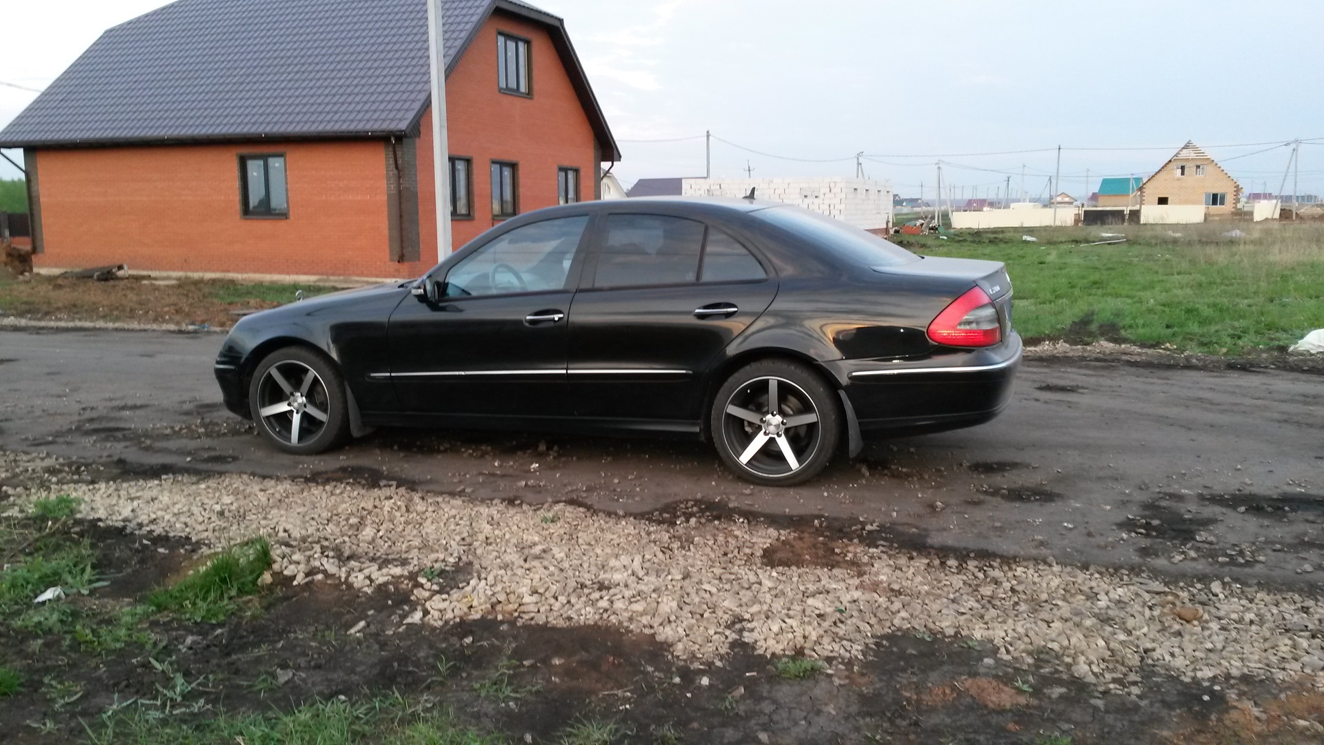 Mercedes-Benz E-class (W211) 3.0 бензиновый 2007 | 231 лошадь на подковах  на DRIVE2