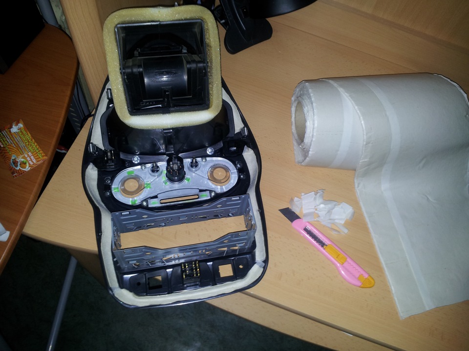 Посторонний шум в панели управлении печкой — Lada Калина хэтчбек, 1,6 л ...