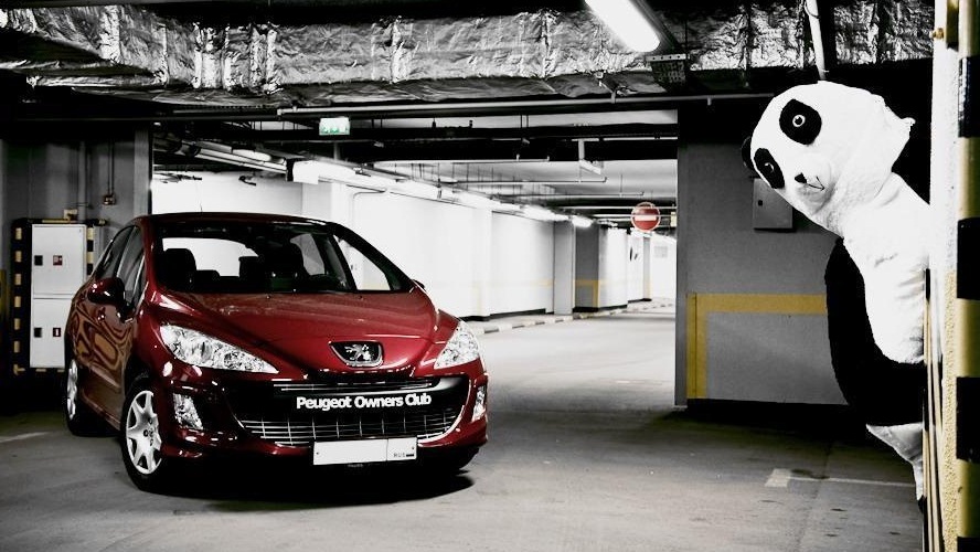 Peugeot 308 красная Панда