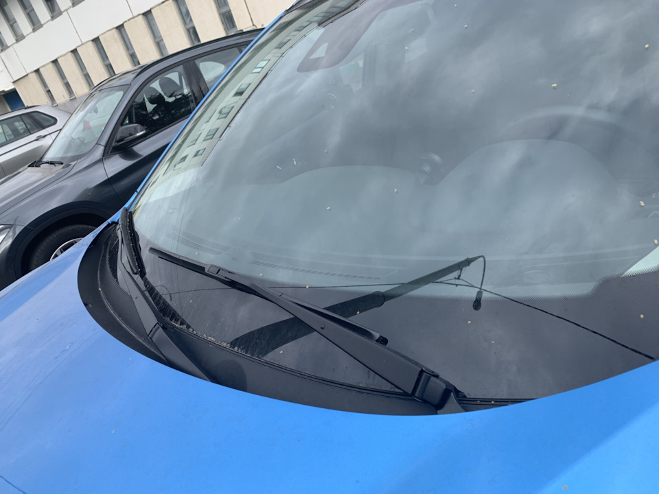 Щетки и поводки — Nissan Qashqai (2G), 2 л, 2019 года | расходники | DRIVE2