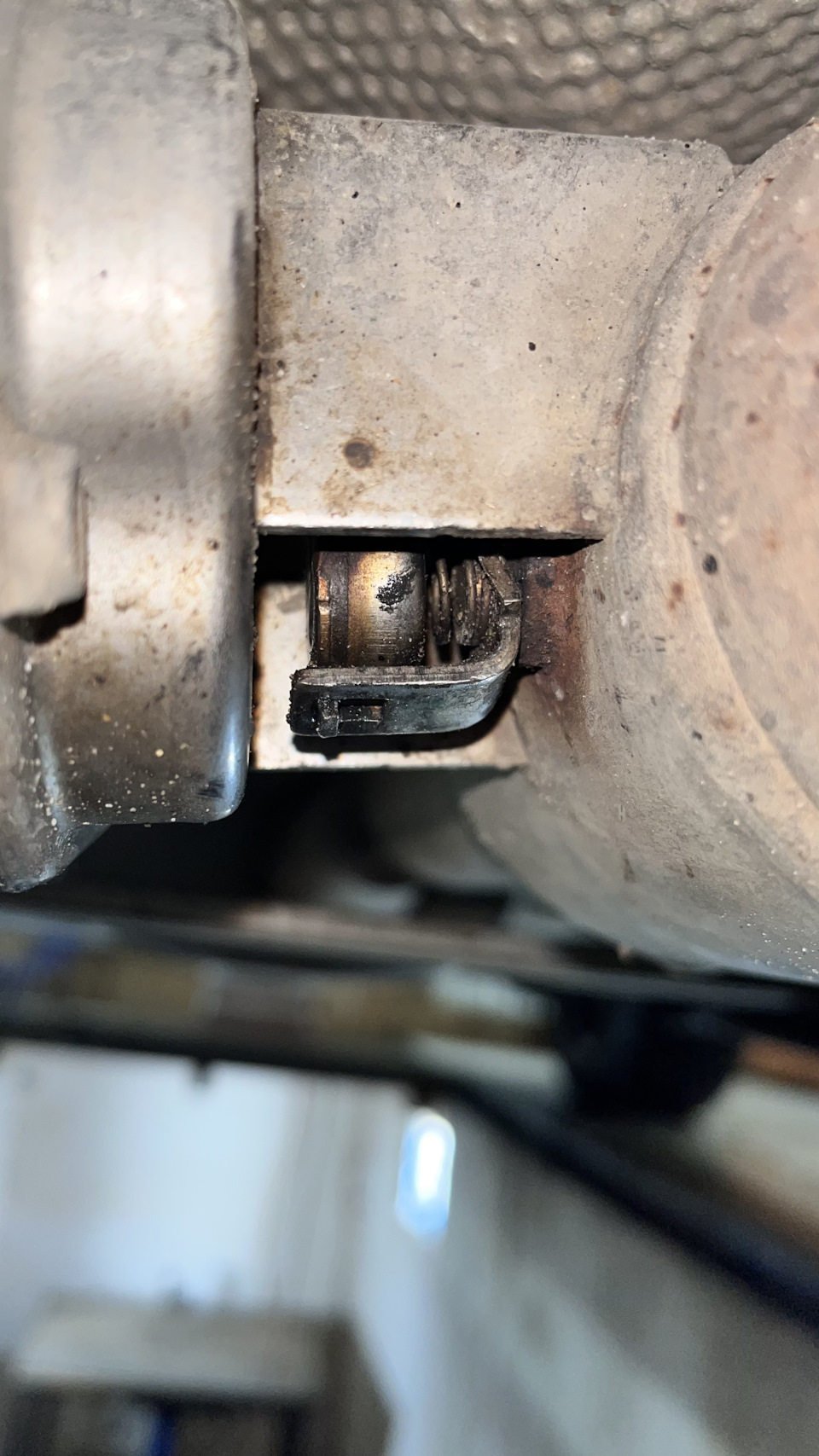 Заслонка в выхлопной трубе — BMW X3 (G01), 2 л, 2019 года | своими ...