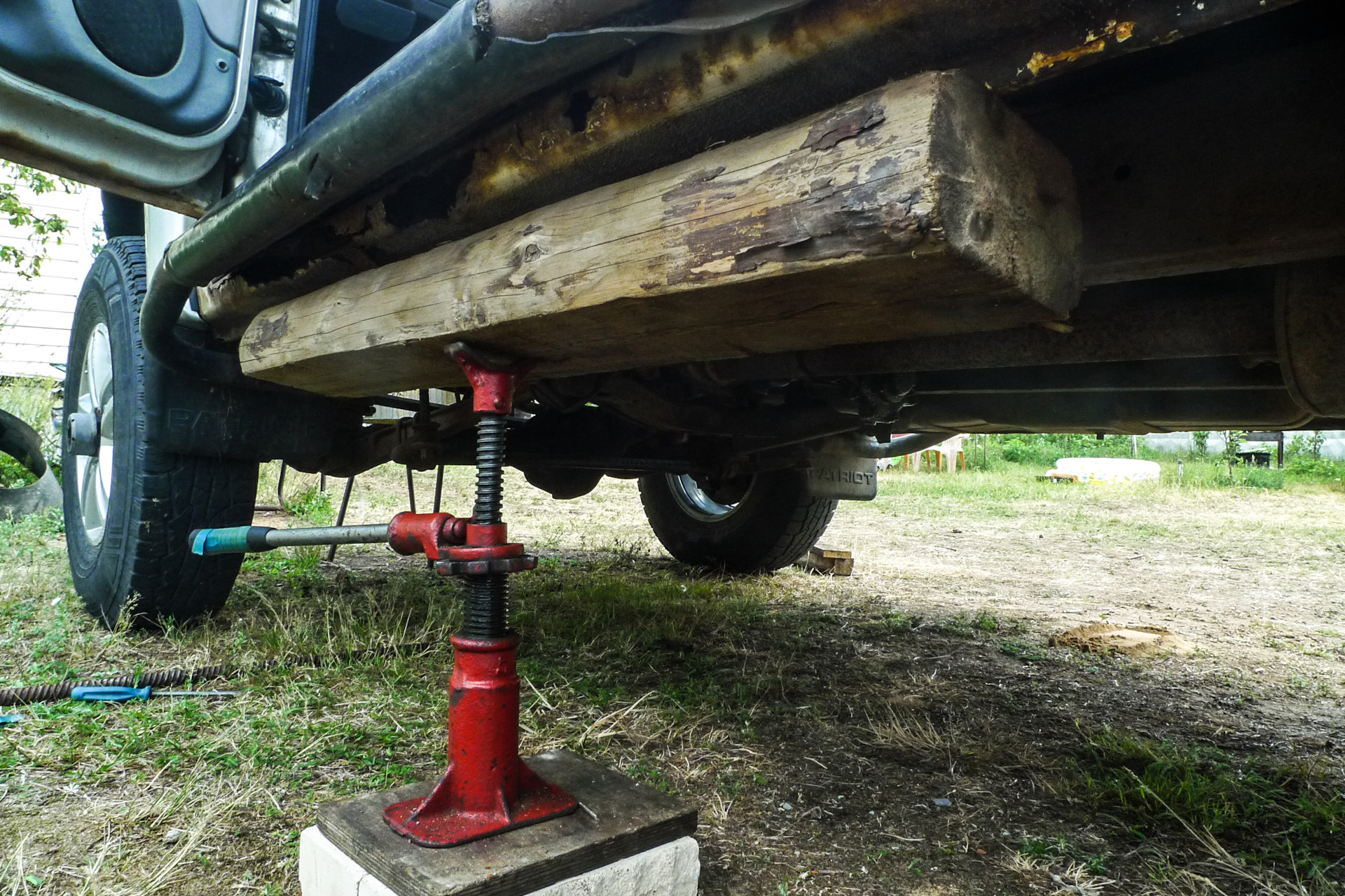 Замена подушек кузова. — УАЗ Patriot, 2,7 л, 2011 года | своими руками ...