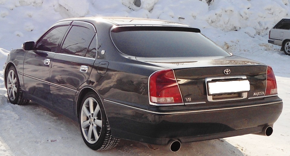 Toyota Crown Majesta uzs171