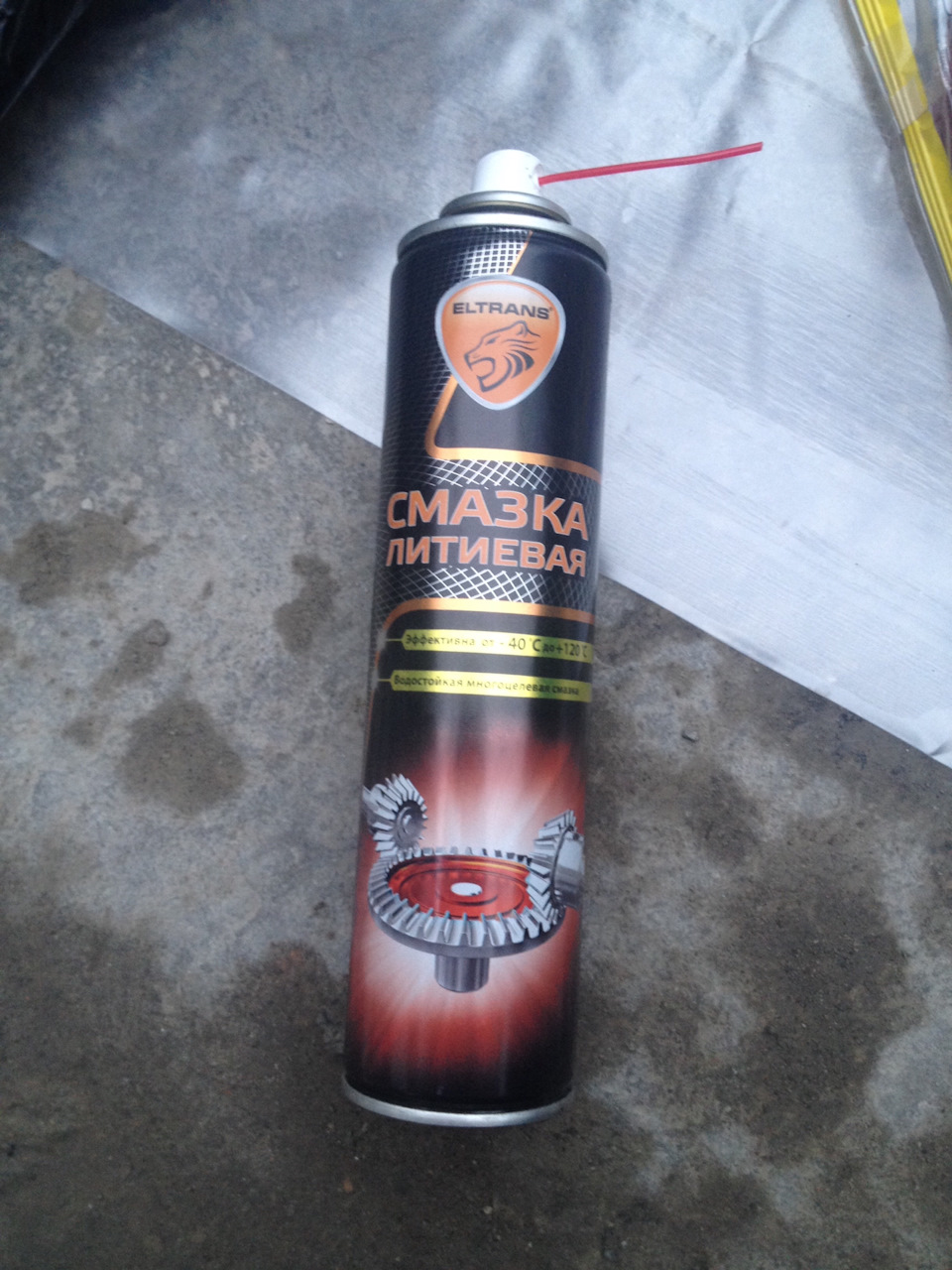 Смазка петель — Lada Приора седан, 1,6 л, 2013 года | своими руками ...