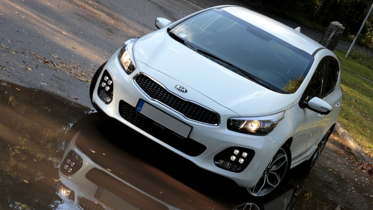 KIA Ceed (2G) 1.6 дизельный 2017 | GT-Line Снежный ТурбоДиз на DRIVE2