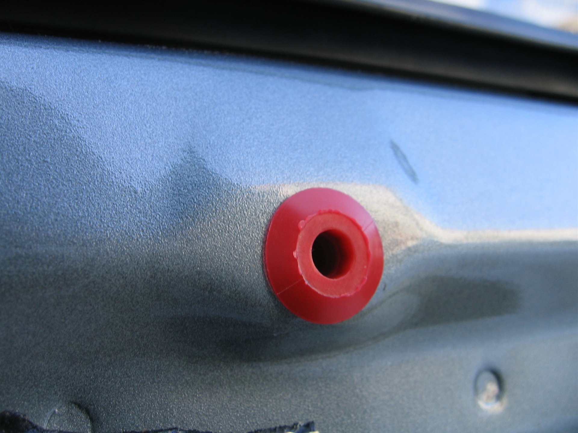 уплотнение салона. устранение скрипов и шумов в салоне приора. ногтями по доске. королла 120 переднее левое колесо абс. шумы скрип.