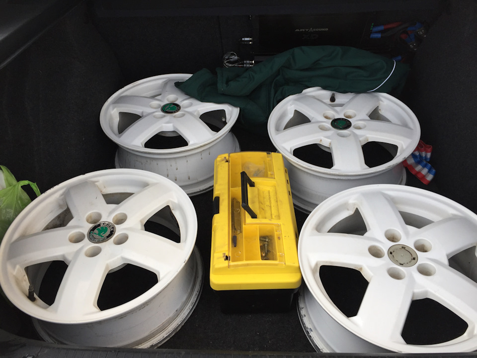 7 et20 алмаз. Диски тритон. Диски скад тритон r16. Диски тритон алмаз на соболь. Triton d10 автомобиль.