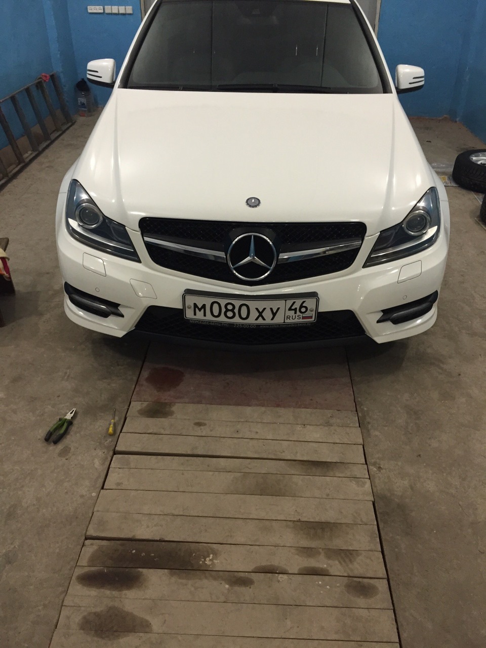 ДХО в черный — Mercedes-Benz C-Class (W204), 1,6 л, 2012 года ...