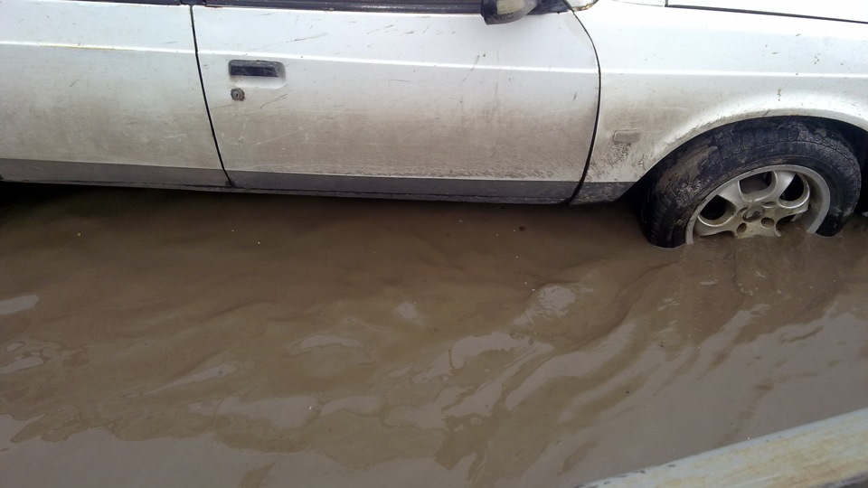 Москвич Святогор бензиновый 1997 | Космич на DRIVE2