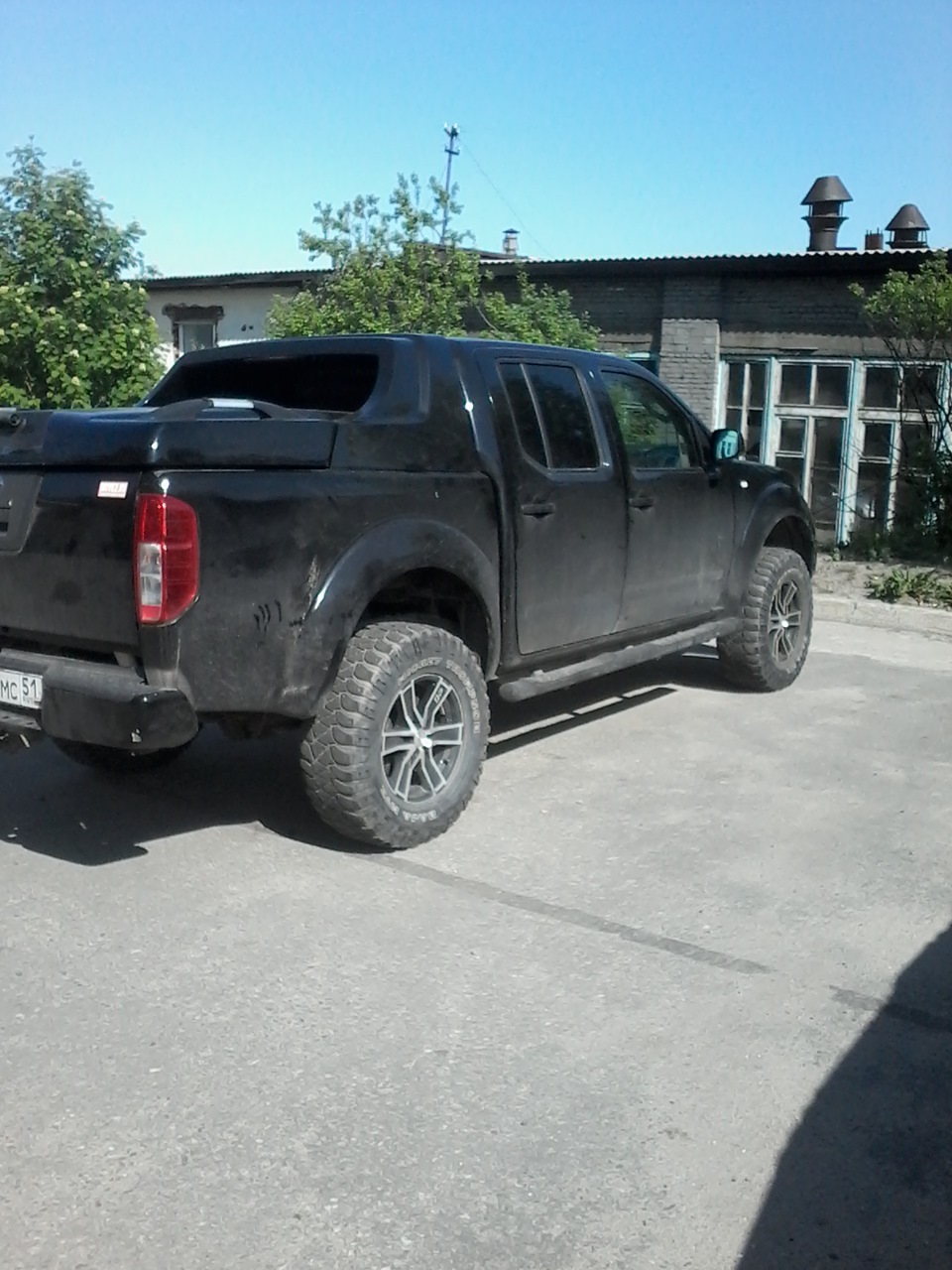 Авто приобрел человеческий вид — Nissan Navara (2G)