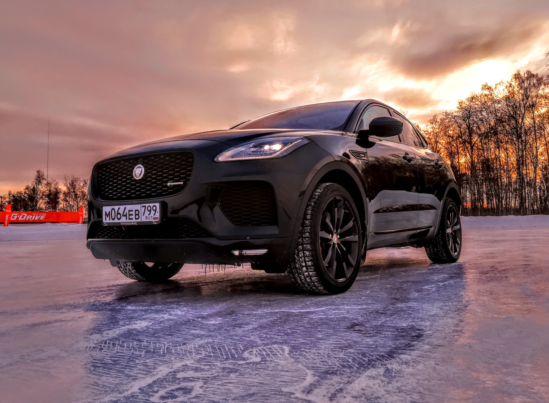 Jaguar кроссовер e Pace