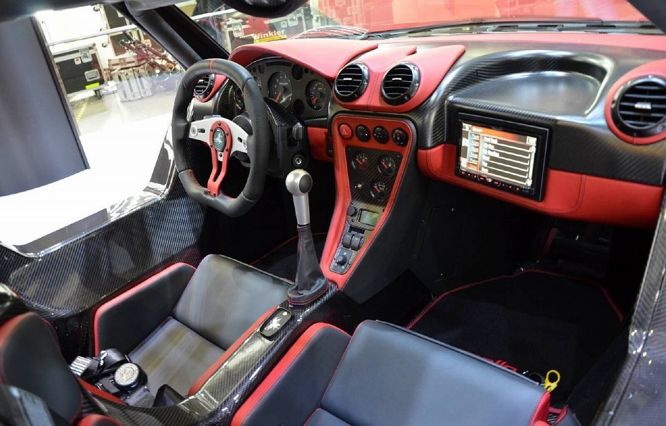 Gumpert Apollo Interior