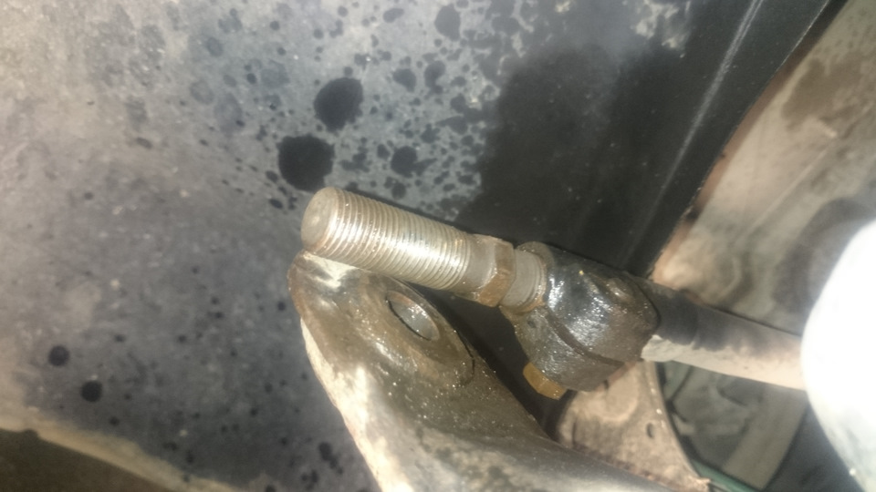 Замена шаровых и рулевых наконечников — Daewoo Lanos, 1,5 л, 2006 года ...