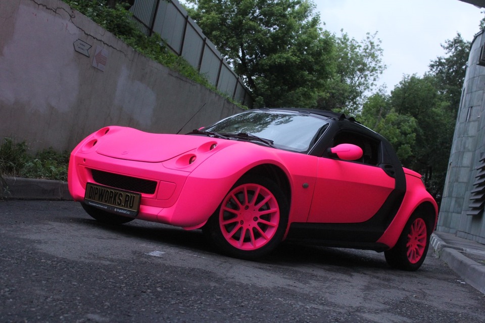 Smart sport. Смарт родстер фиолетовый. Smart Roadster Pink. Mazda Roadster Pink.