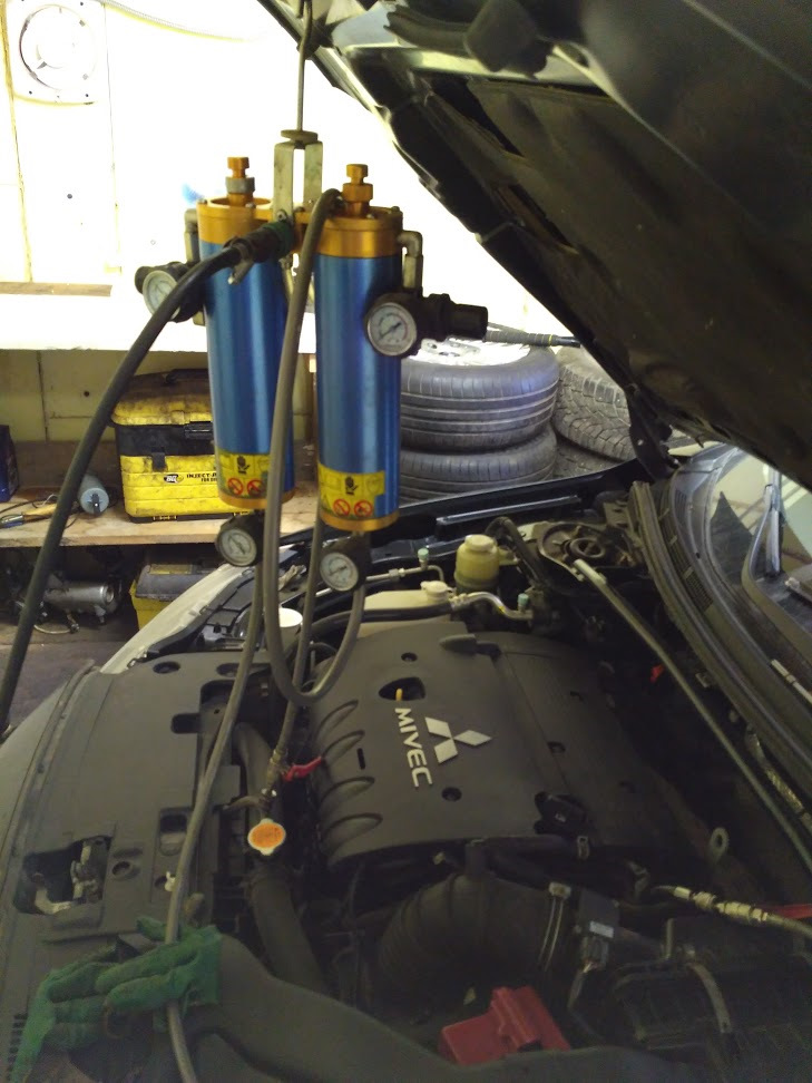 Промывка инжектора ЛАВРом ml101 — Mitsubishi Lancer X, 2 л, 2008 года ...