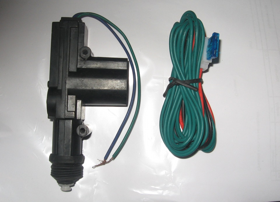 Доводчики и Открытие багажника с брелка сигнализации — Nissan Almera ...