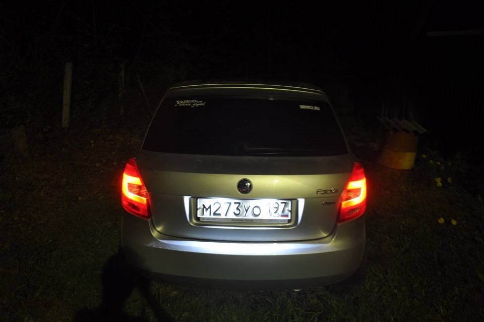 bf61fb8s 960 замена подсветки номера шкода фабия