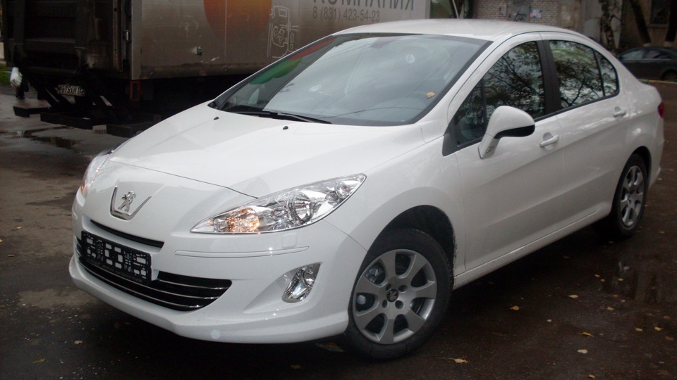 peugeot 408 белый peugeot 408 белый