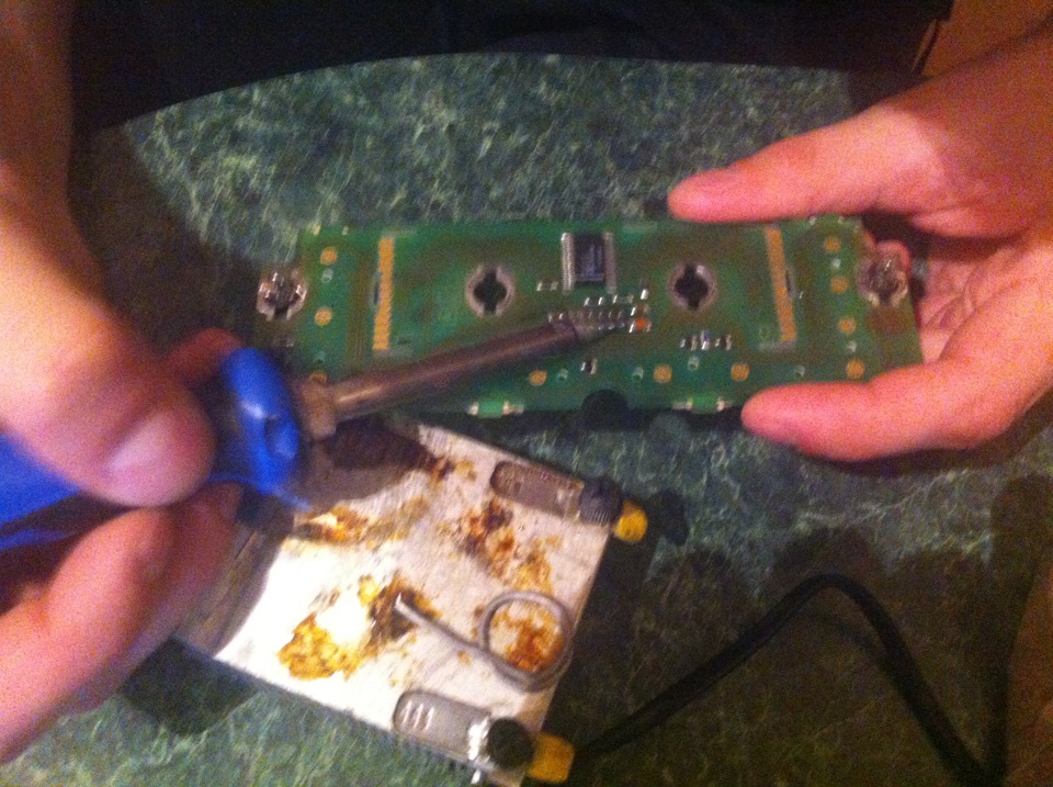 Ремонт блока климат контроля! — Audi 100 (C4), 2,8 л, 1992 года ...