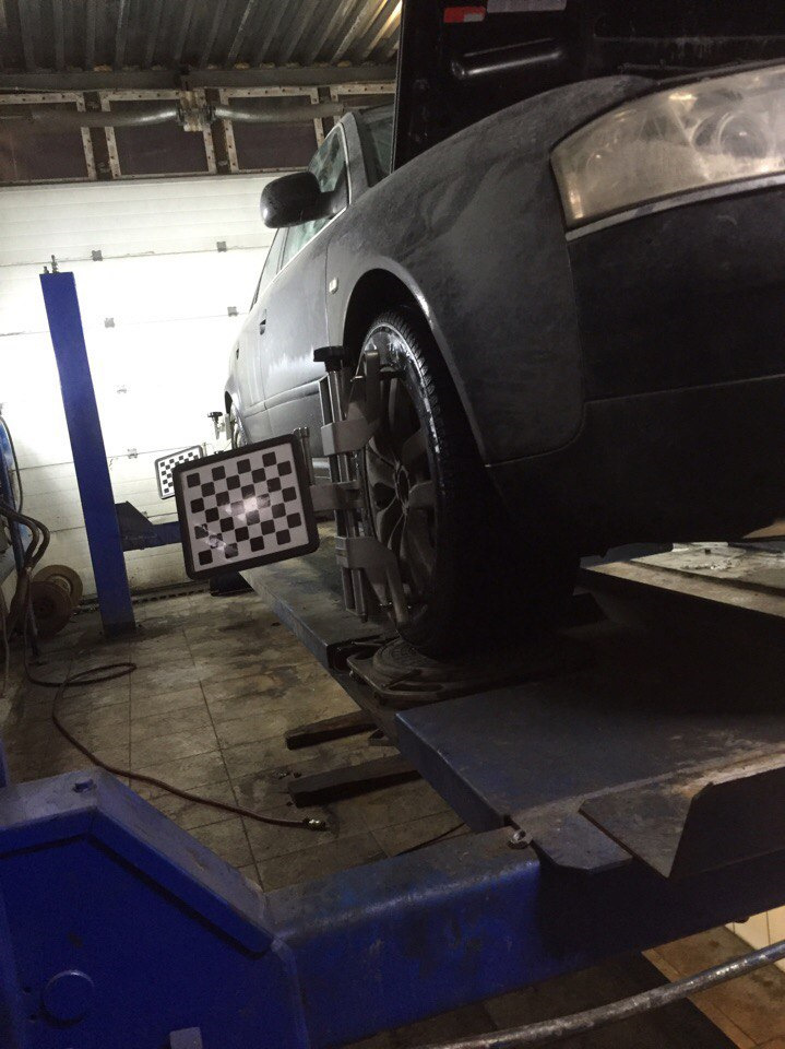 замена поворотного кулака, всех ступичных подшипников и датчиков абс ...