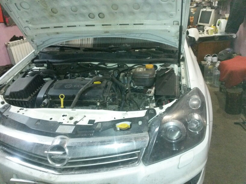 Замена термостата Opel Astra H Z18XER — DRIVE2