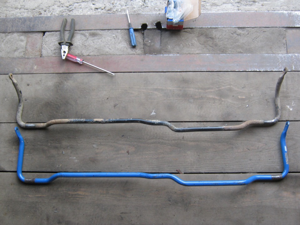 Стабилизатор на тойота королла 110 кузов задний. Стабилизатор тойота королла 110. Стабилизатор королла 110. Тойота королла 110 кузов стабилизатор. Corolla ae110 задний стабилизатор.