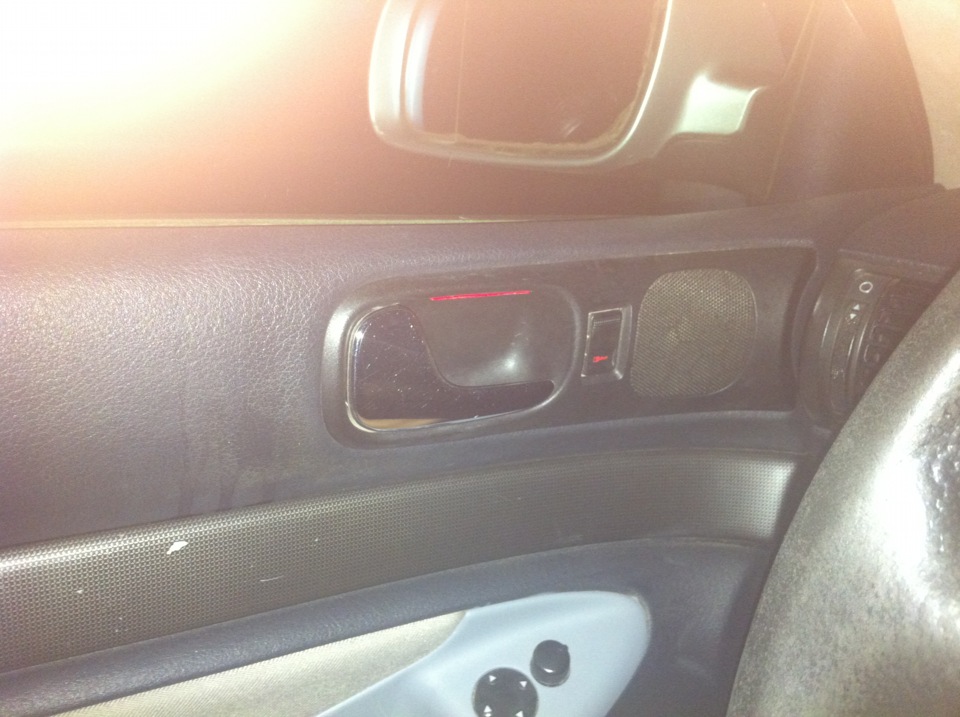 Подсветка ручек двери — Audi A4 (B5), 1,8 л., 1997 года | аксессуары ...