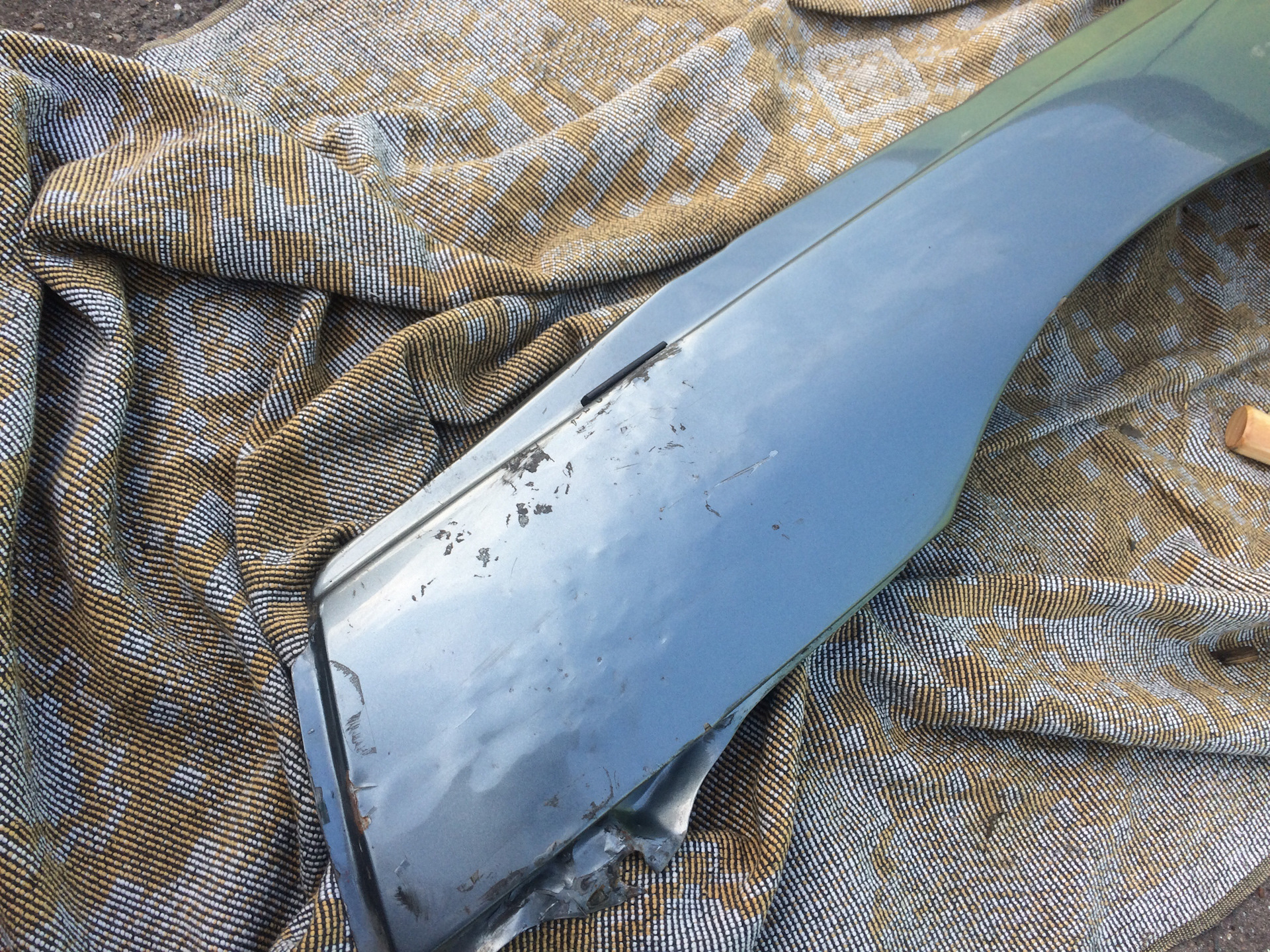 Пытались выпрямить крыло своими руками — Lada 21104, 1,6 л, 2006 года ...