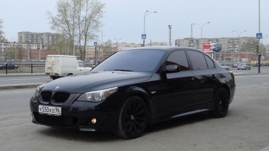 BMW e60 черный мат