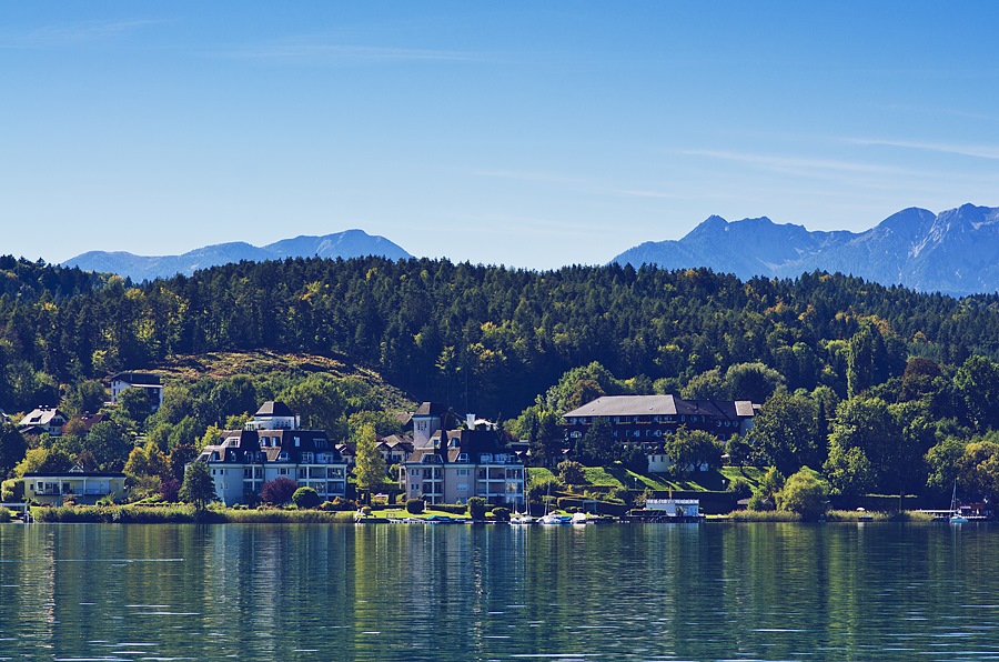 гальштат австрия. австрия спутник. озеро в городе. климат австрии. хирлатцхеле.