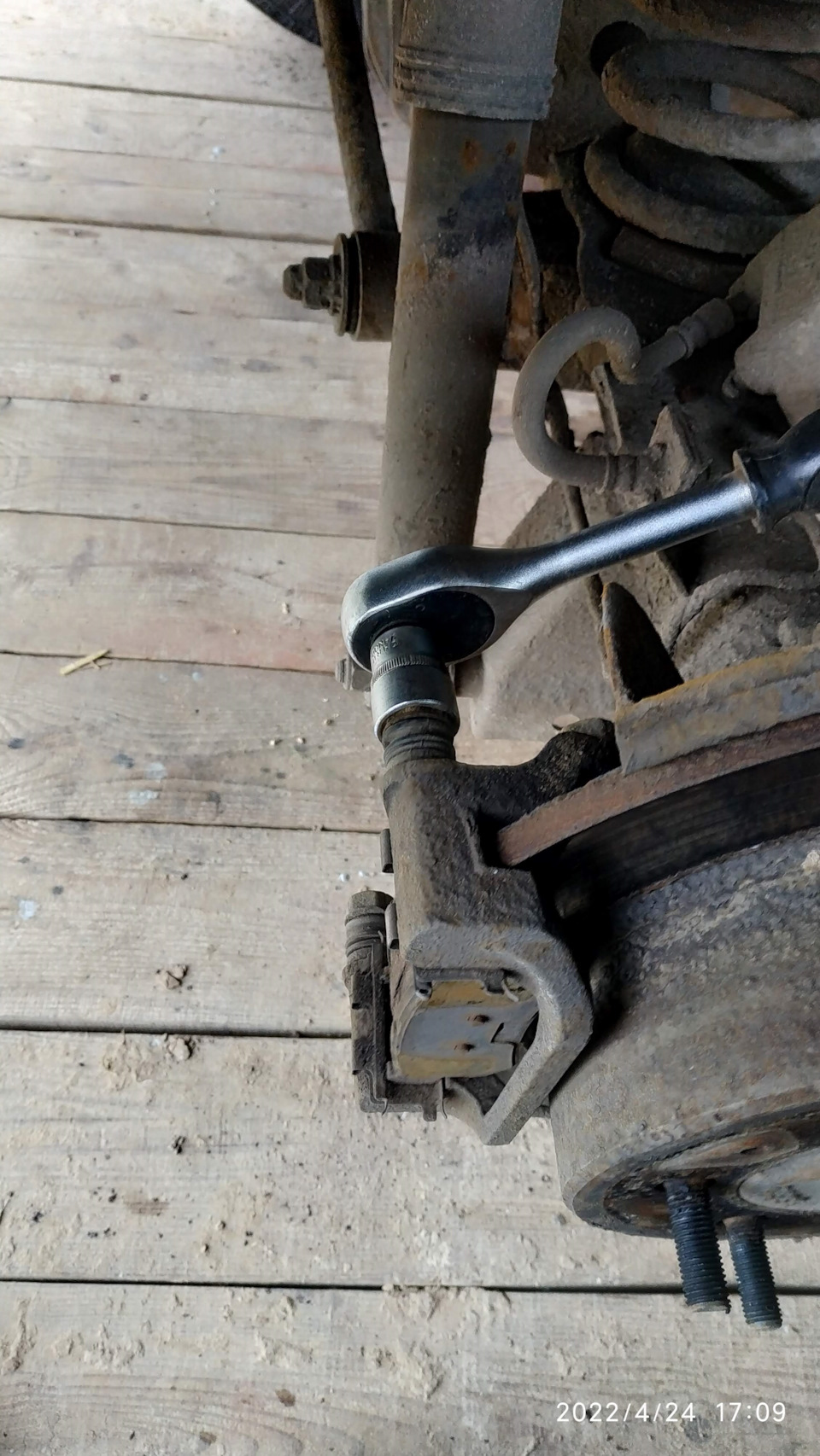 Закисла направляющая заднего суппорта — SsangYong Rexton (1G), 2,3 л ...