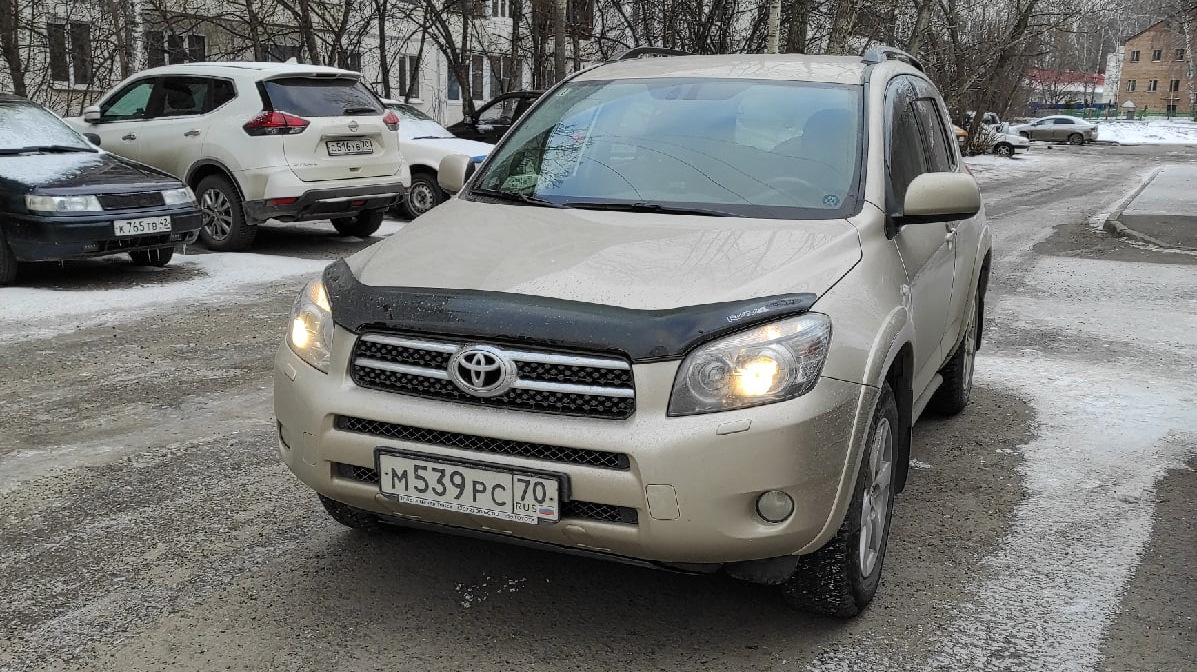 Toyota RAV4 (III) 2.4 бензиновый 2007 | Золотой на DRIVE2