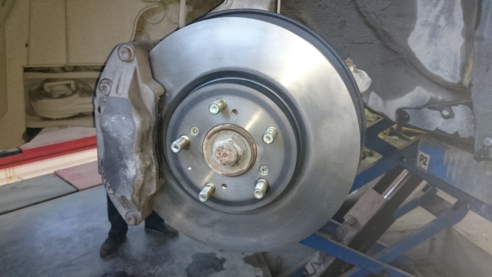 31. Установка оригинальных тормозных дисков и колодок + диагностика ...