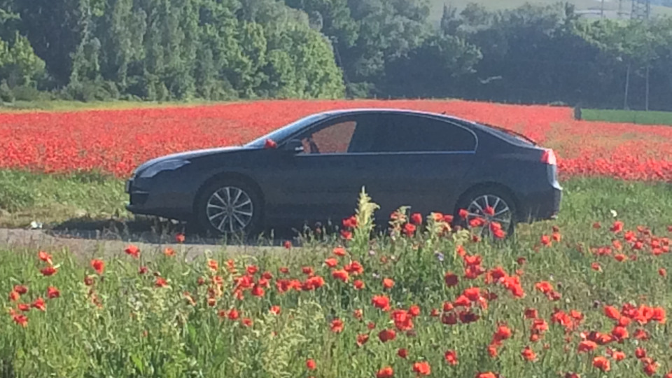 Электрон ручник — Renault Laguna III, 1,5 л, 2010 года | электроника ...