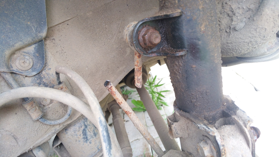 Задние амортизаторы для хендай туссан