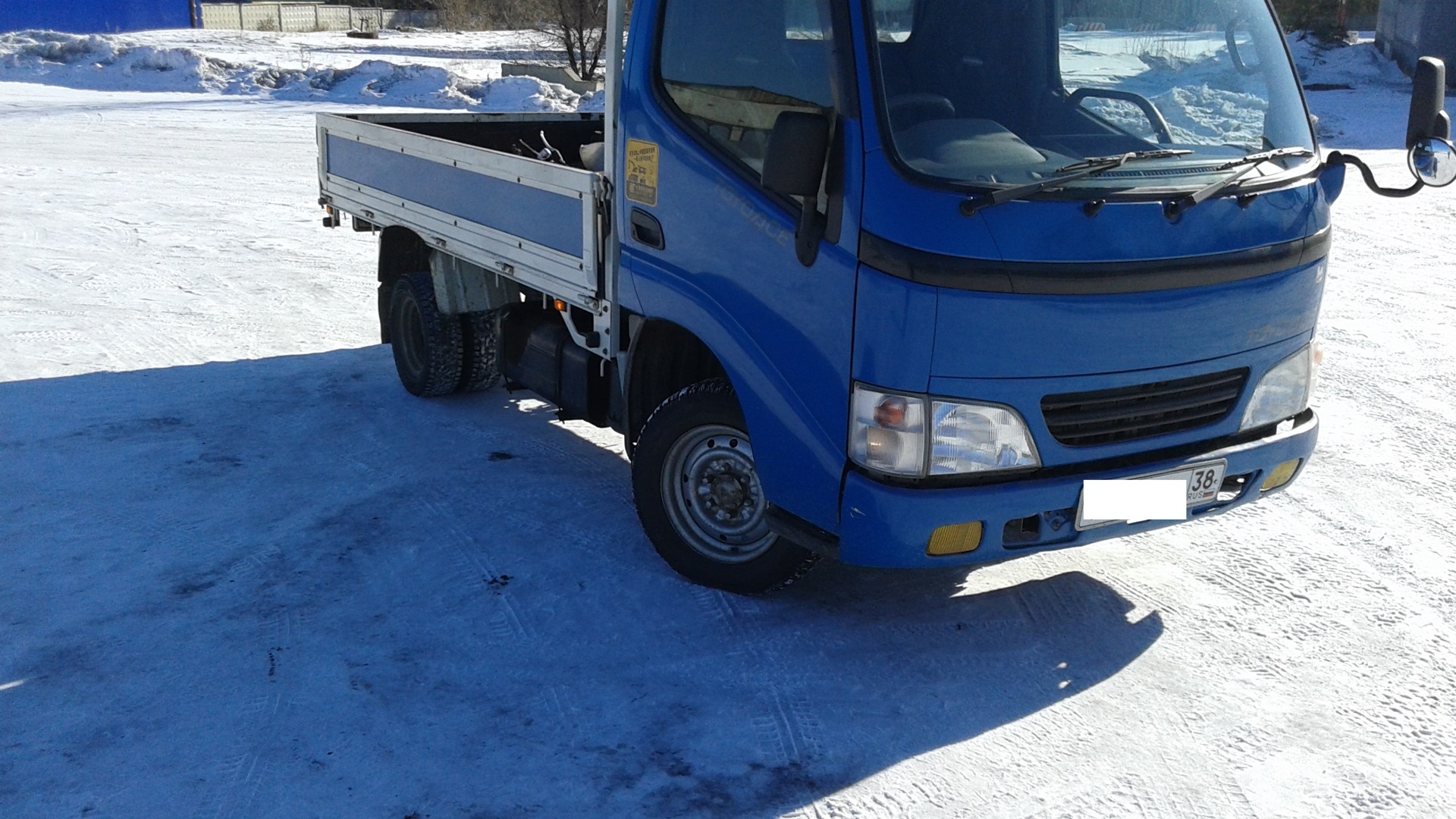 Toyota Dyna. Грузовик Toyota TOYOACE 1984. Тойота Дюна грузовик. Тойота Дюна 150 двухкабинник.