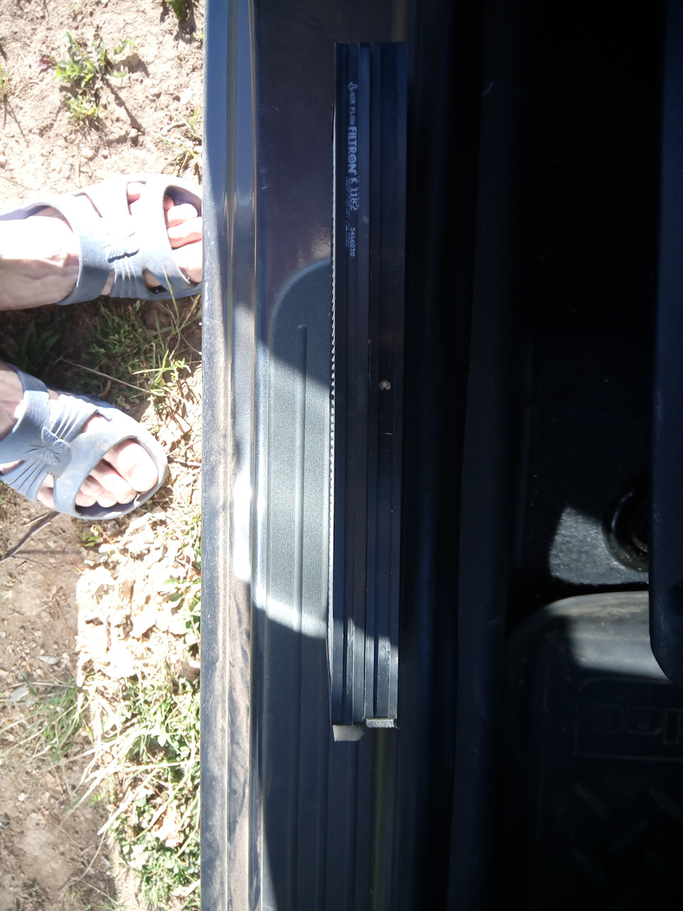 Замена салонного фильтра — Hyundai Getz, 1,4 л, 2008 года | плановое ТО ...