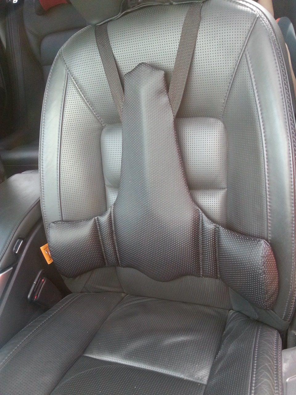 Ортопедическая накладка на сиденье автомобиля Driver Help (Драйвер Хелп) —Volvo XC70 III, 2,4 л, 2012 года
