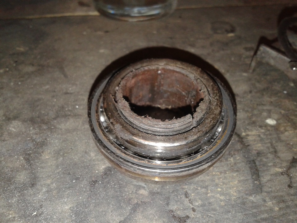 Снятие коробки из за поломки сцепления! — Lada 2114, 1,6 л, 2008 года ...