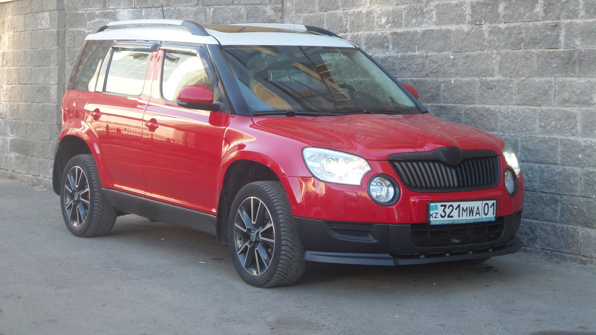 Краска шкода йети. Škoda Yeti Tuning. Skoda Yeti Revo. Шкода Йети 2012. Шкода Йети Стейдж 3.