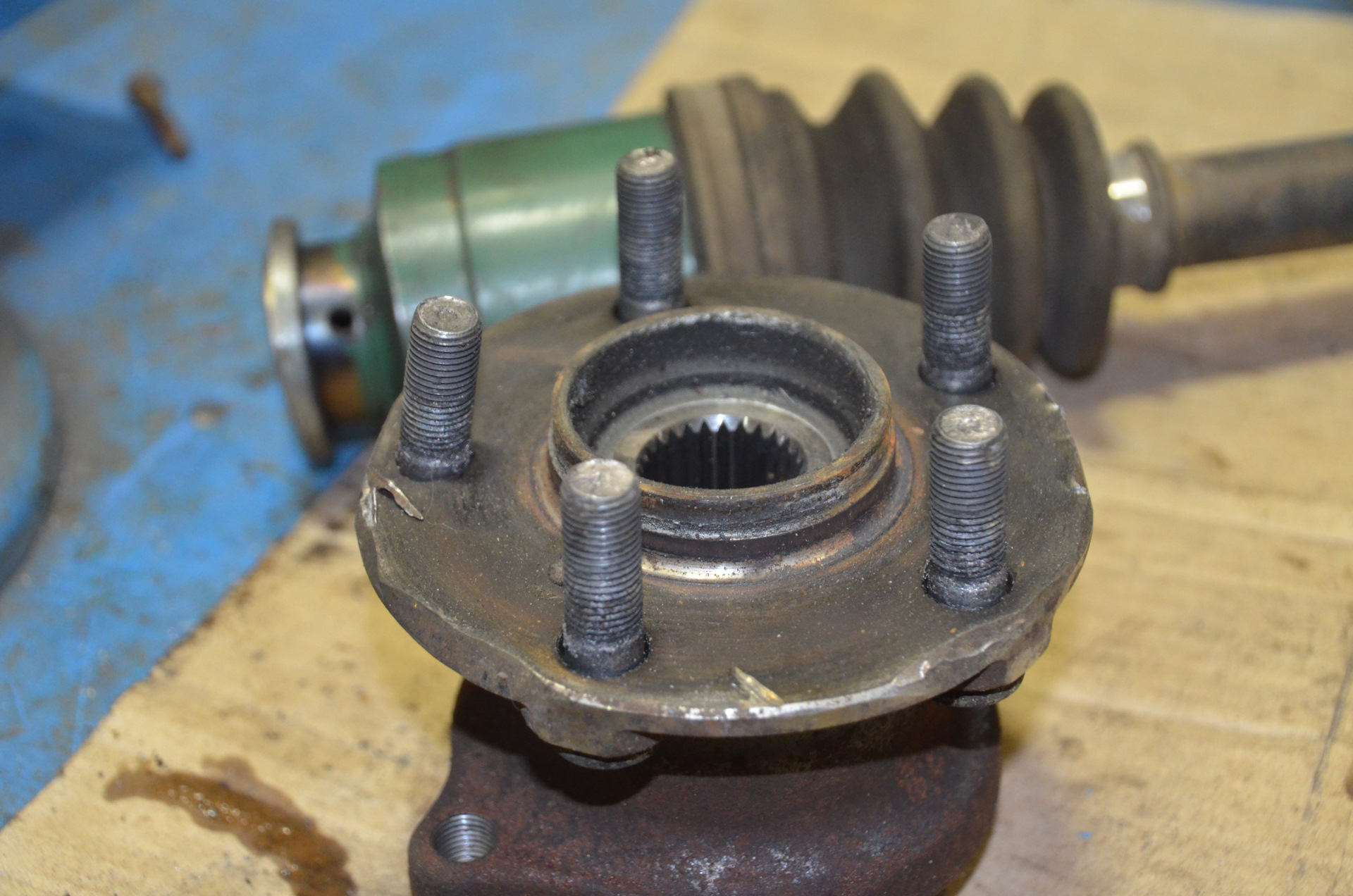 Вечная беда — автосервисы ((( Спецключ для регулировки подшипников ...