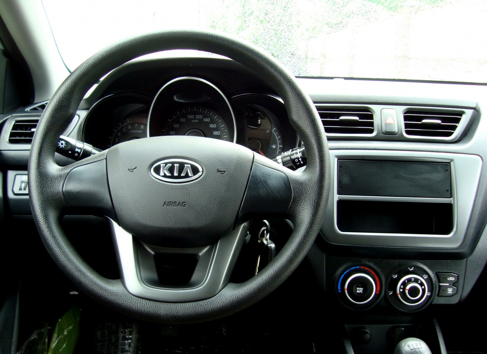 Салон Kia Rio 3 купить