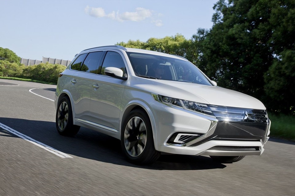 Mitsubishi outlander phev 2019. Мицубиси аутлендер phev. Mitsubishi outlander 3 phev. Мицубиси аутлендер phev. Phev.