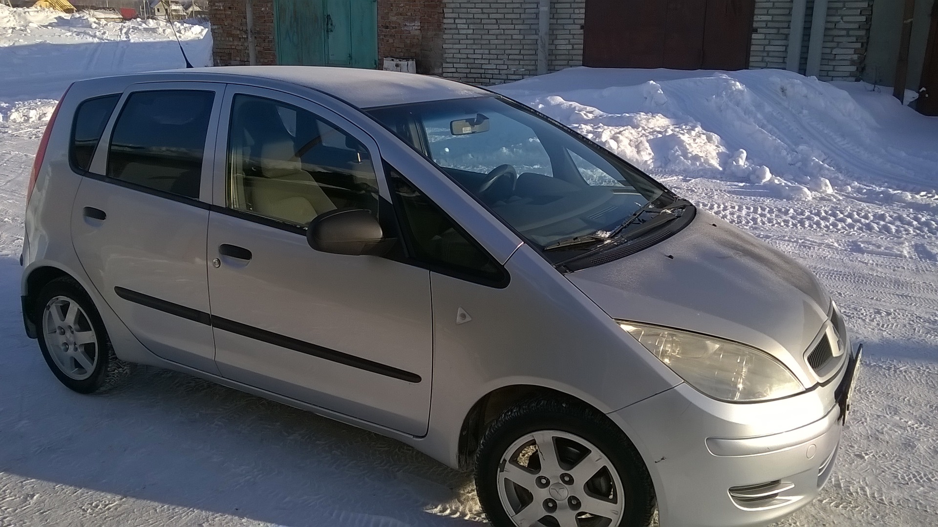 Mitsubishi Colt VI 1.3 бензиновый 2006 | Я-РОБОТ на DRIVE2