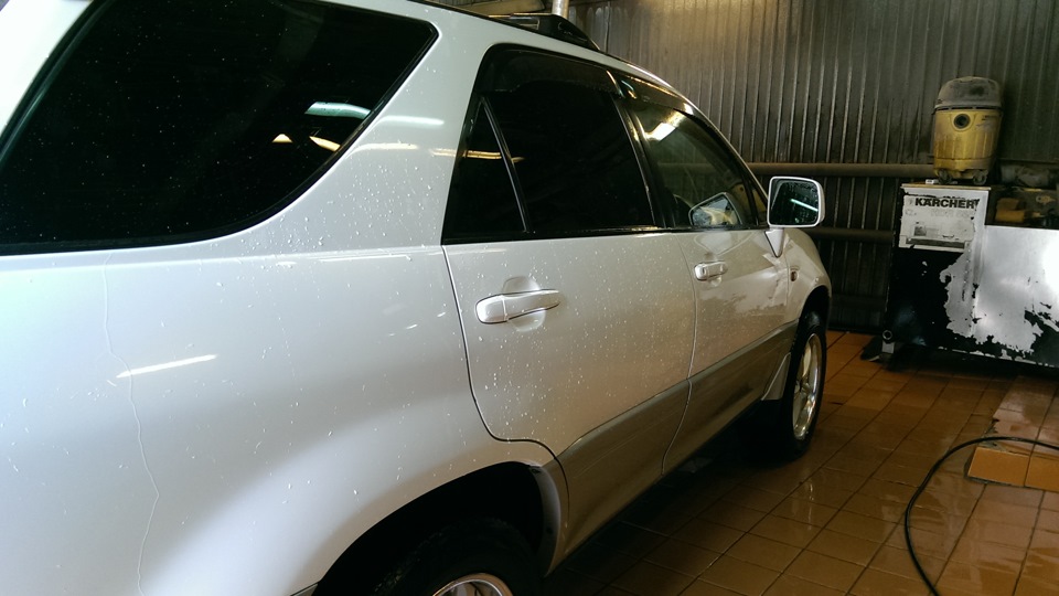 Toyota Harrier Хоря