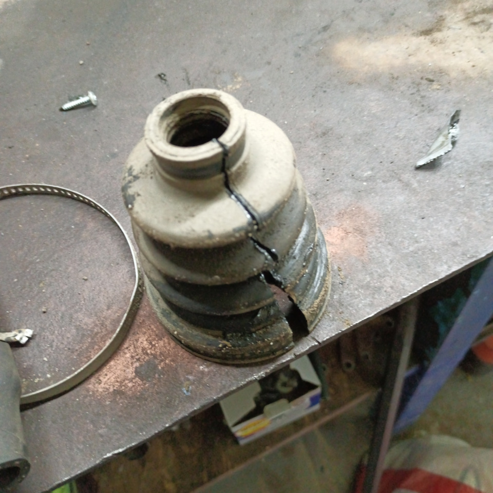 Замена внешнего шруса и пыльника — Toyota Corolla Fielder (E140), 1,5 л ...