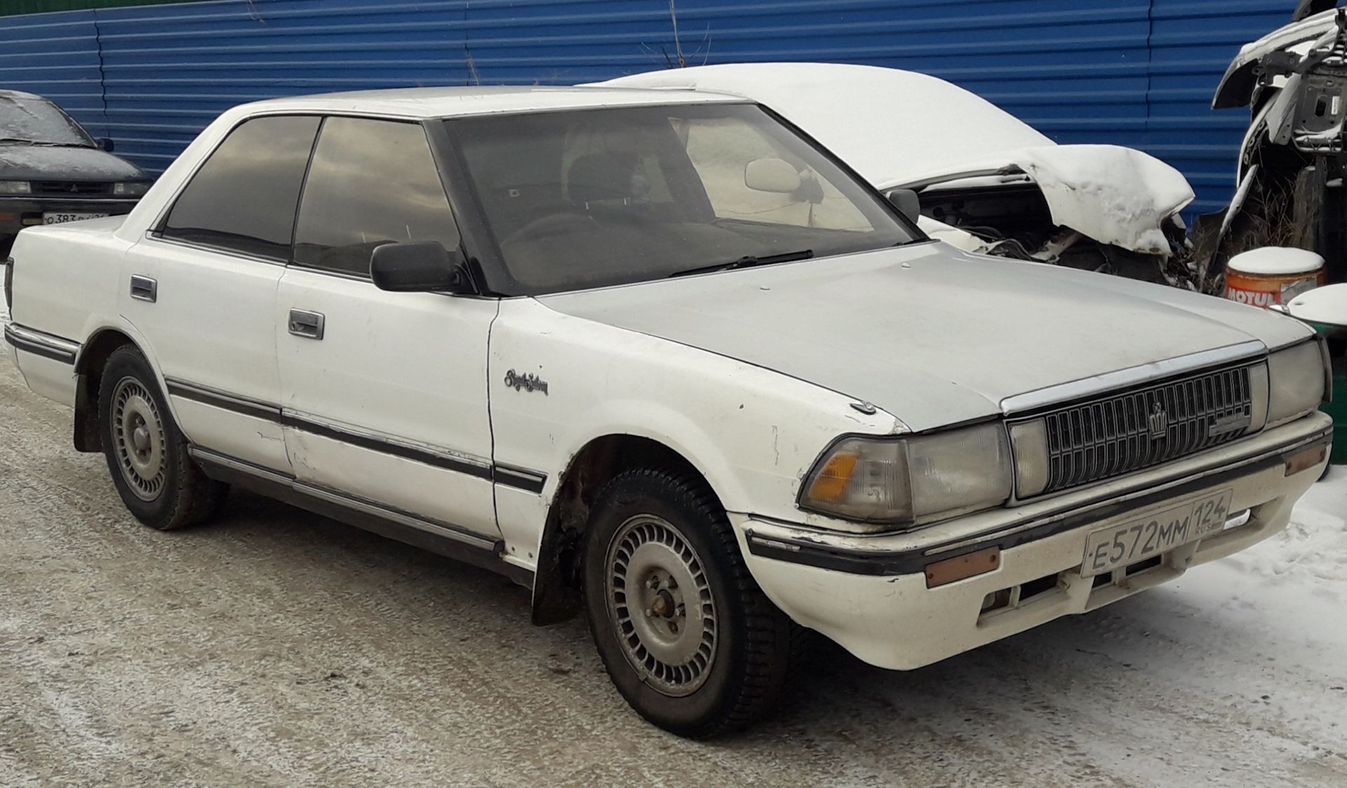 toyota crown 1990