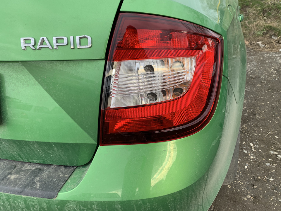 задние фонари skoda rapid monte carlo