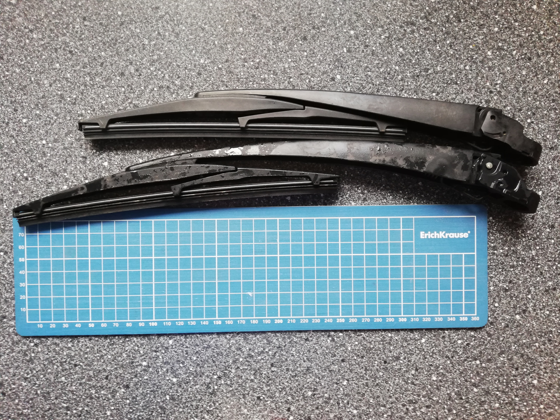 Дворники паджеро спорт. Задний дворник Паджеро 4. Поводок заднего стеклоочистителя Pajero.